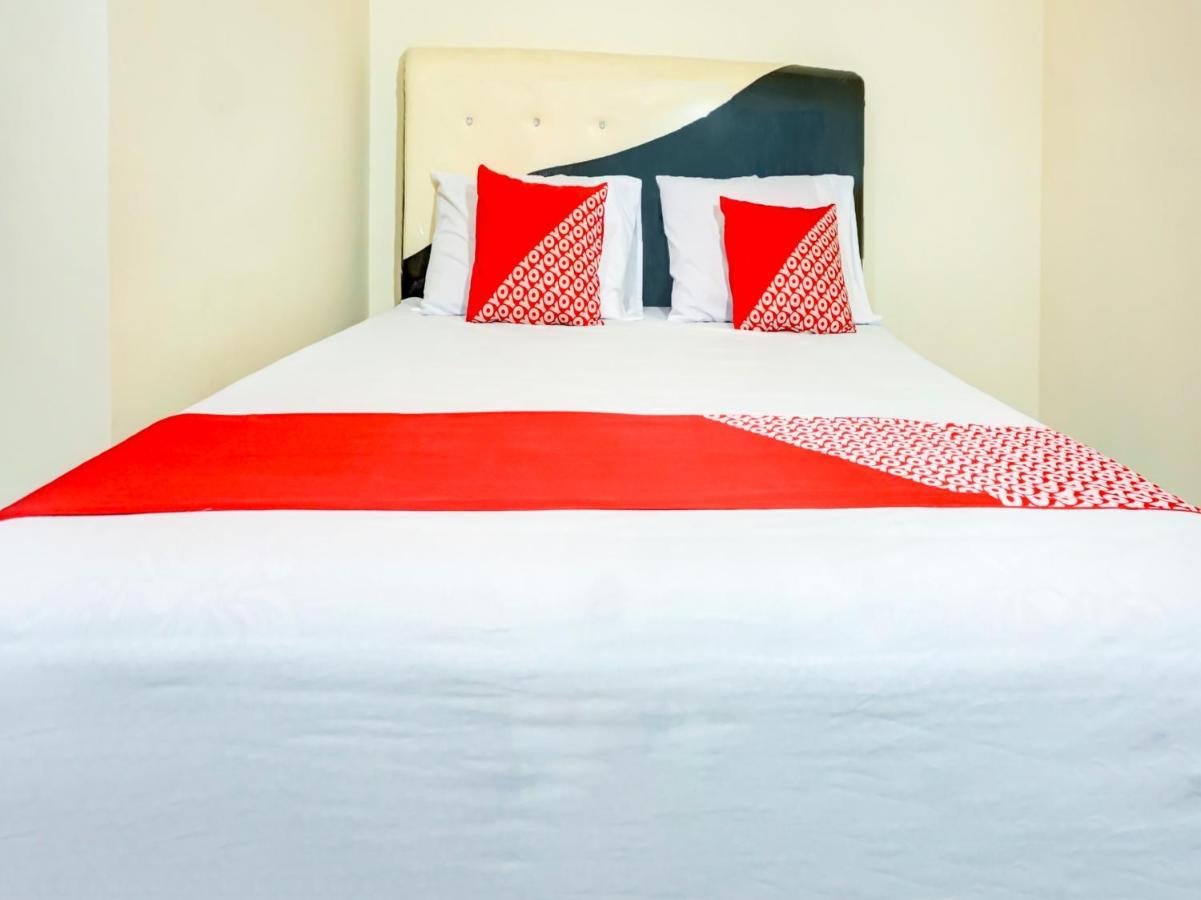 Hotel Oyo 90389 Vanilla Makassar