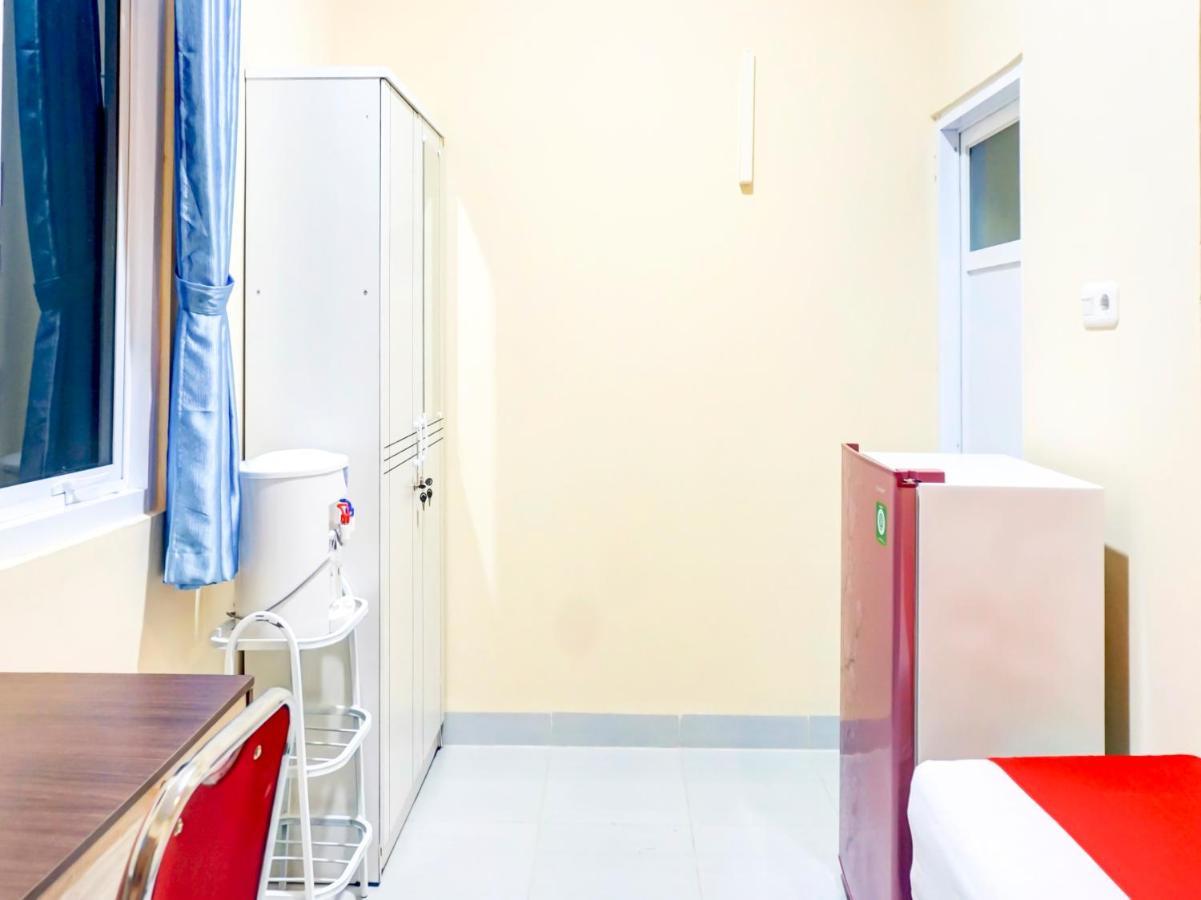 Hotel Oyo 90389 Vanilla Makassar